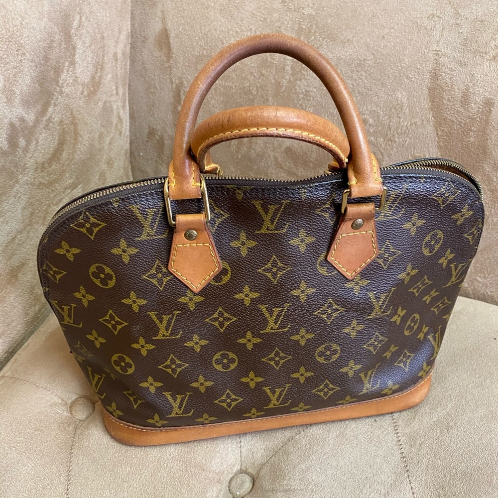 Louis Vuitton Alma PM Used